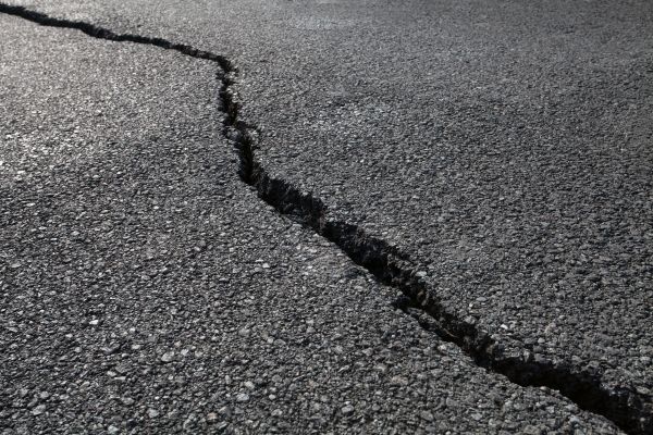 Cost of Asphalt Crack Filling in Crestview