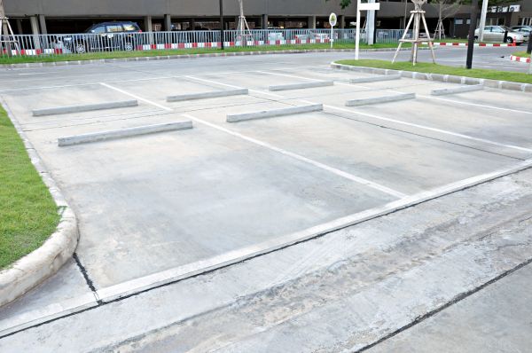 Cost of Parking Lot Resurfacing in Crestview